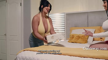 Gadis-gadis Seksi Dengan Payudara Besar Menyiapkan Kejutan Manis Dan Malam Penuh Kenikmatan Di Ranjang