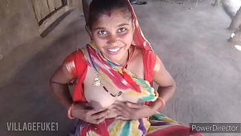 Radha Bhabhi Ki Garam Chudai – Gaon Ki Randi Ki Mast Chudai