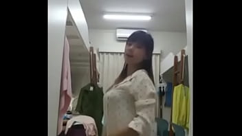Mantan Kekasih Peranakan Tionghoa Indonesia Telanjang Bulat Menari Goyang Goyang Hot