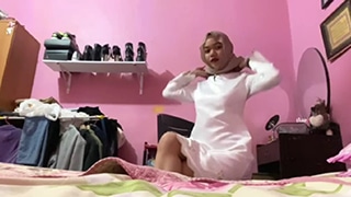 Clara Pamer Memek Hijabers Lagi Sange Berat
