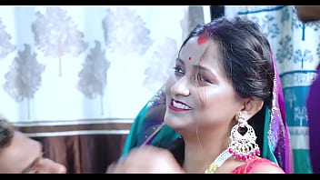 Bhabhi India Menggoda, Rayu Suami Dengan Gerakan Lembut Dan Erotis Dalam Sari – Suara Desahan Hindi