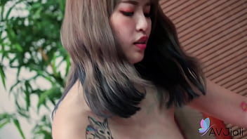 Gadis Tiongkok Nakal Menggoda Dan Bercinta Dengan Pria Gemuk.