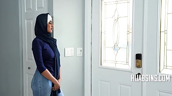 Gadis Arab Pengek Tabu Dibuka Pikirannya Oleh Budaya Amerika Yang Menggoda