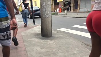 Morena Peituda Indo Rebolando Gostoso No Motel.mov