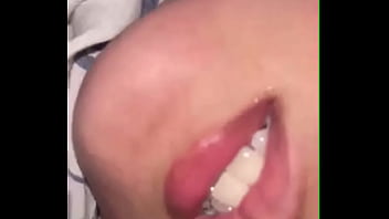 Tante Kesepian Minta Dipijat Sampai Merintih Nikmat, Tubuhnya Pegel Dan Butuh Sentuhan Hangat