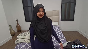 Bercinta Pov Dengan Maribel Berhijab Yang Menggoda