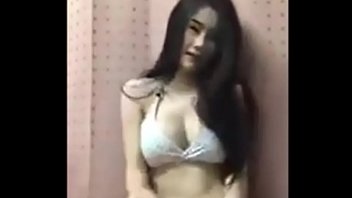 Tarian Goyang Seksi Cewek Asia Di Live Streaming Facebook Yang Bikin Ngeces