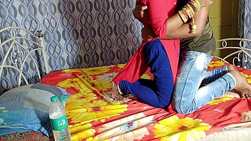 अपनी शादीशुदा छात्रा के घर जाकर उसे जबरदस्त चोदने का मजा – गर्मागर्म हिंदी आवाज में – पहला भाग