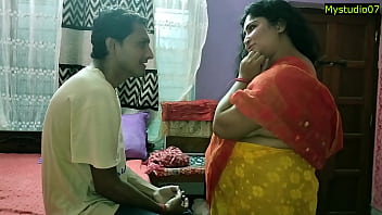 Bhabhi India Yang Panas Menggoda Menggila Dengan Cowok Polos! Suara Erotisnya Jelas Dan Bikin Nafsu Membara!
