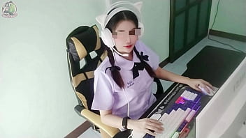 สาวนักศึกษาไทยโดนรุ่นพี่จับเย็ดหนักหน่วงหน้าจอคอม เสียงครวญครางดังลั่นบ้าน ฟังเสียงไทยชัดๆ สุดเร้าใจ