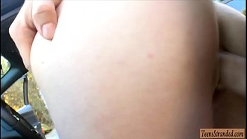 Gadis Pirang Manis Numpang Mobil Dan Digilir Habis-habisan Sama Lelaki Tak Dikenal