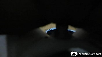 Gadis Asia Seksi Yang Menggoda Memberikan Blowjob Lezat Dengan Gaya Pov