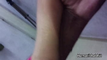 Bidadari India Yang Kesepian Dihardiki Teman Suaminya Dengan Rayuan Mesum