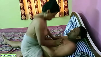 Gadis Kantoran India Seksi Ngesek Sama Bos Demi Naik Jabatan! Adegan Panas Bahasa Hindi