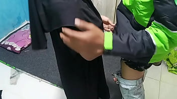 Goyangan Panas Ojol Bikin Nafsu Meluap