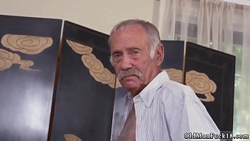 Tusuk Pantatku Dan Sodomi Lubang Selangkanganku Dengan Kontolmu Yang Besar