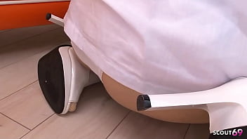 Perawat Jepang Kurus Beraksi Dengan Liar Dalam Film Porno Tanpa Sensor