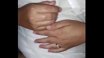 Momen Panas Istri Tetangga Merengek Minta Dikeluarinin Dalam-dalam