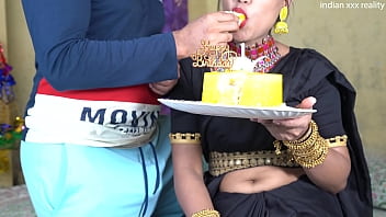 Piya Ka Janmadin Par Uski Mast Indian Step Mom Ne Diya Zor Ka Chudai Ka Anand