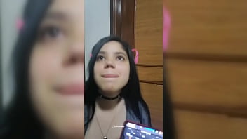 Pacariku Menginterupsi Gameku Demi Ngisep Sampai Tuntas
