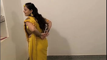 Pasangan India Bercinta Panas Di Tengah Pesta Pernikahan Mereka