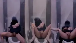 Gadis Berhijab Sange Colmek Di Kamar Mandi Mall