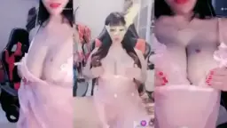 Melihat Lekuk Dewi Ezzha Dalam Toge Dan Lingerie Tembus Pandang Yang Menggoda