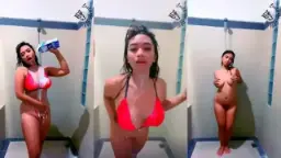 Quinn Janira Mandi Telanjang Bulat Part 2