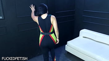 Pelepasan Setan: Spandex Neoprene Moonblack Vintage Yang Menggoda Di Minggu Ke-39
