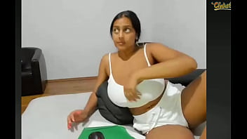India Tetonas En Webcam Muestra Sus Jugosas Tetas