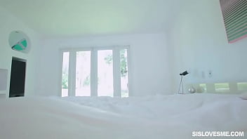 Tenggorokan Dalam Dan Blowjob Sensual Yang Dalam