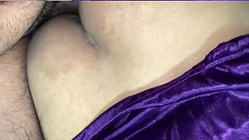Menggoyang Pantat Gede Tante Tetangga Yang Menggoda