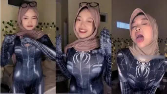 Kostum Spiderwoman Sheii Anathema Yang Bikin Nafsu Melejit