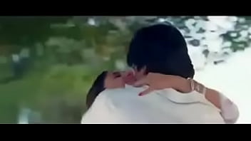 Gadis India Yang Menggoda Dengan Sensualitasnya Yang Membara