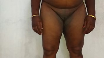 Wanita India Berdarah Panas, Sahabat Vanitha, Mengenakan Saree Biru Menggoda, Memamerkan Payudara Besar Dan Kemaluan Mulus, Meremas Payudara Dan Puting, Menggesek Kemaluan Hingga Masturbasi Liar
