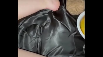 Gila Dan Ganjil: Adik Tiri Seksi Di Los Angeles Memuaskan Nafsu Ekstrem Dengan Makanan – Fetish Arab Saudi Tak Terbendung