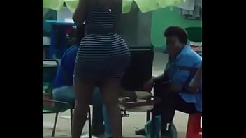 Pantat Terbesar Dan Paling Menggoda Dari Nigeria