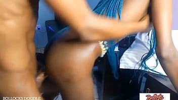 Gadis Tiriku Yang Nakal Menghisap Kontol Besar, Mencoba Anal Ekstrem Hingga Lubang Pantatnya Rusak Permanen