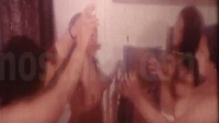 Potongan Film Biru Grup Seks Bibi Tua Menari Dan Bercinta