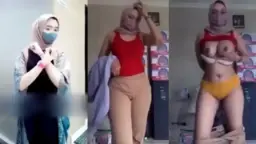 Tiktoker Berjilbab Pamer Payudara Besar Dan Montok