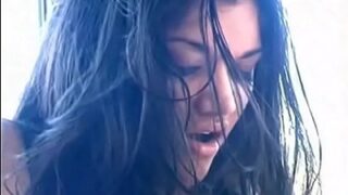 Video Lesbi Panas: Cewek Saling Kencingi Dengan Penuh Nafsu