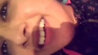 Video Panas Cewek Punjab Mainin Bunga Di Memeknya