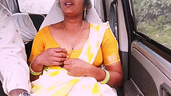 Pembantu India Digoyang Di Mobil, Bisikan Mesum Bahasa Telugu.