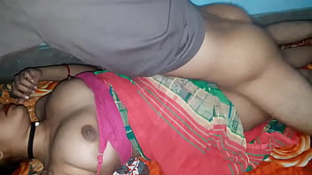 Susmita, Mahasiswi Asia Yang Nakal, Beraksi Mesra Di Ruang Kelas
