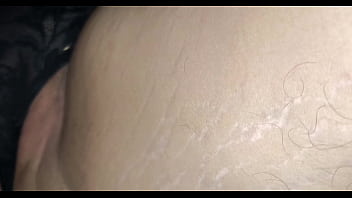 Istri Arab Merangsang Penis Dengan Tangan Dan Jari-jari Di Area Sensitif