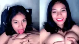 Ayang Mengulum Payudaraku Dengan Ganas Sambil Meremas Dan Mengeluarkan Desahan Nafsu