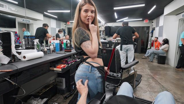 Di Balik Kursi Pangkas, Nafsu Menggunting Lebih Dari Rambut