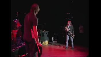 Pemangkas Rambut Floyd – Nirvana Mengguncang Panggung Dengan Gaya Brutal Tahun 1991