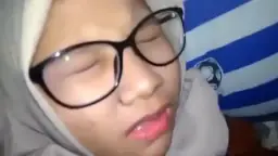 Mengaduh Kesakitan Yang Nikmat Dan Menggairahkan