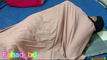 Kakak Tiri Desi Digoyang Ganas Oleh Adik Laki-lakinya – Bagian 1